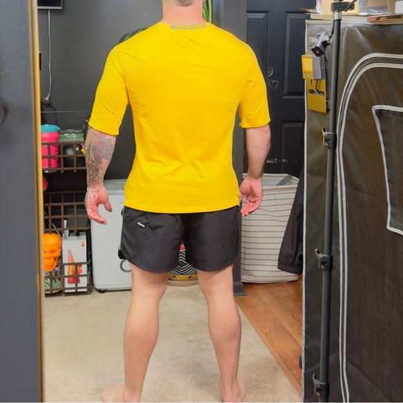 Nike Pro Combat Dri-FIT Fitted Shirt – Yellow XL (Modified Short Sleeve) - Picture 7 of 7